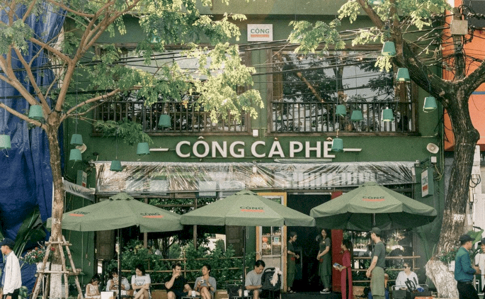 Outstanding among the roads that everyone has to turn their heads to look back (Source: Cong Coffee)